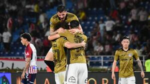 Falcón y Cepeda llevan al Colo Colo a los cuartos de final
