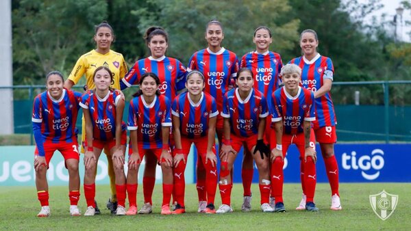 Cerro, en punta en la Sub 18 del femenino
