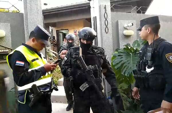Muerte de “Lalo” Gomes: comandante de la Policía niega ejecución y “quema de archivo”  - Policiales - ABC Color