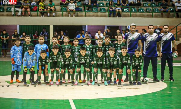 Paranaense golea y clasifica al Nacional C9
