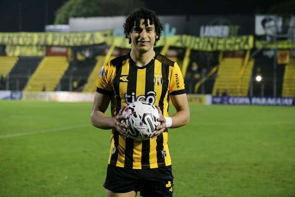 Alcaraz y el póker en la Copa Paraguay: “La pelota a mi casa” - Guaraní - ABC Color