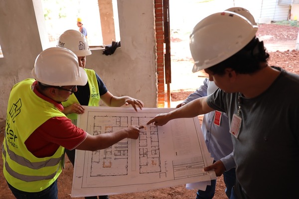 El Centro Nefrológico de Hernandarias avanza con un 54% de ejecución - ADN Digital