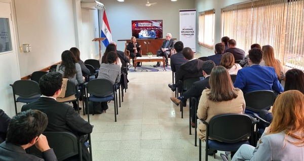 Academia Diplomática y Consular habilita inscripciones para cursos gratuitos de inglés, abiertos para universitarios y profesionales - .::Agencia IP::.
