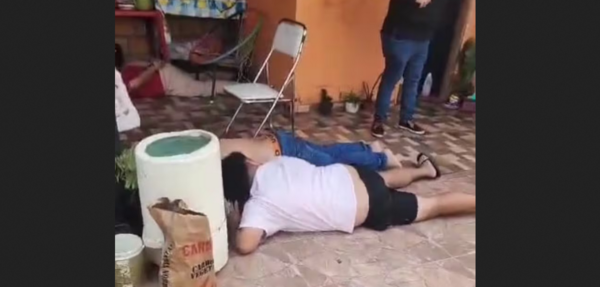 Enfrentamiento a tiros entre policías y delincuentes en Limpio - ADN Digital