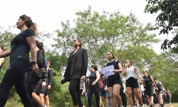 Ciudadanos marcharon y exigieron espacios seguros tras abuso en Parque Guasu – Prensa 5