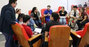 La Nación / FCMUNA dicta taller sobre habilidades de comunicación para futuros médicos