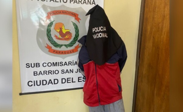 Vecinos reducen a delincuentes tras robar en una vivienda