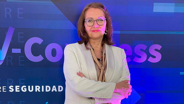 Gloria Ortega: “Debemos ser ambidiestros, es decir, manejar con la misma habilidad nuestras tareas cotidianas como las nuevas tecnologías”