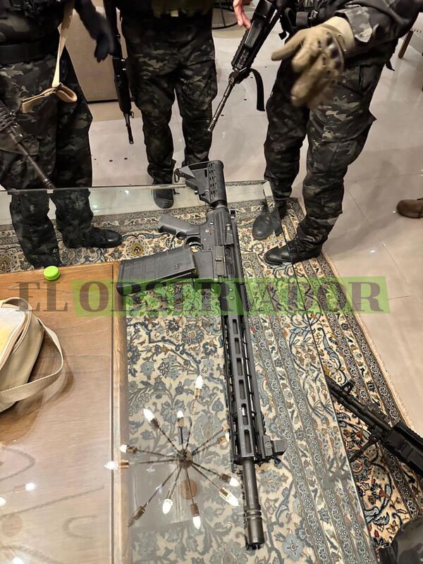Fusil de asalto, con el que disparó a intervinientes y otras armas se incautaron de vivienda de Alexandre