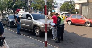 Diario HOY | Cien millones sin respaldo en zona de banco y casas de cambios