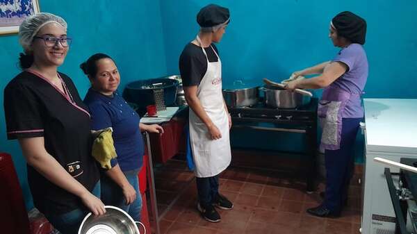 Hambre cero: multan en más de G. 400 millones a empresa proveedora por incumplimiento - Nacionales - ABC Color
