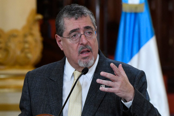 Fiscalía pide retirar inmunidad al presidente de Guatemala por presunta corrupción