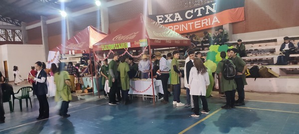 El Colegio Técnico Nacional celebra el Día del Folklore