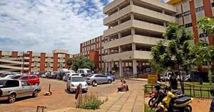 La Nación / Evacuan pabellón pediátrico del Hospital de Clínicas