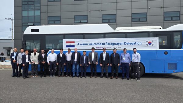 Delegación paraguaya en Corea verificó últimas tendencias en fabricación de vehículos eléctricos - .::Agencia IP::.
