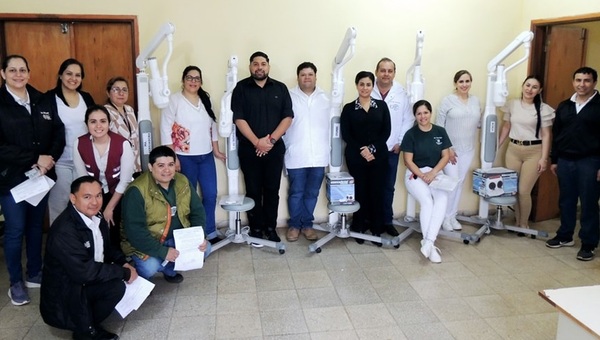 Fortalecen centros de salud y USF de Guairá con equipos odontológicos - .::Agencia IP::.