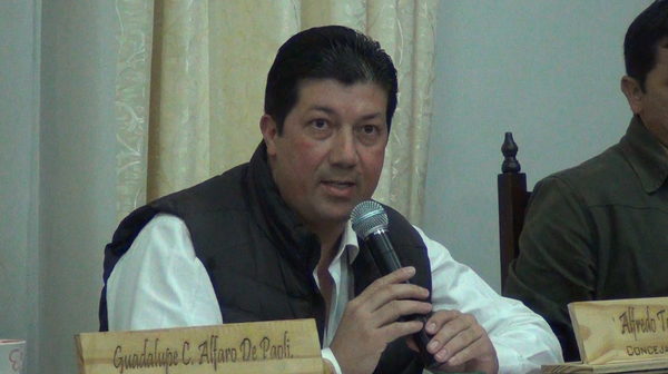 El intendente debió defender su postura dijo el concejal Toledo