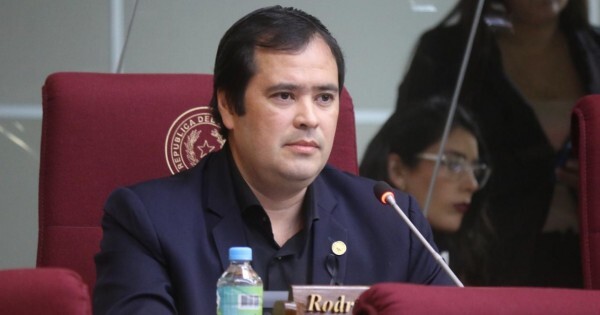 Rodrigo Gamarra lidera a los cartistas enojados con Peña por no entregar cargos en el Estado