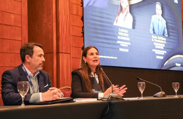 Corredor bioceánico e hidrovía como herramientas centrales para el desarrollo industrial y logístico del país - .::Agencia IP::.