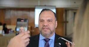 La Nación / Sesión reservada fue saludable y necesaria, afirma Varela