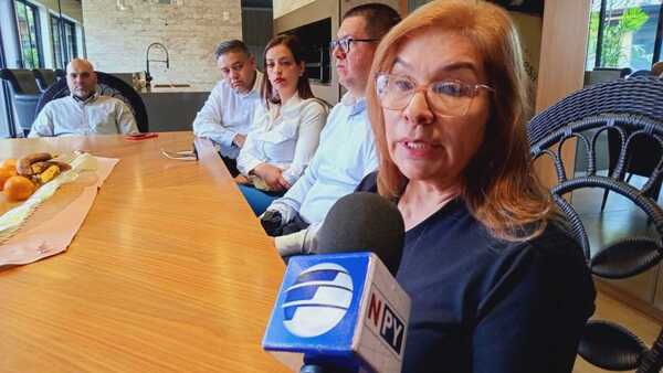 Viuda de Lalo Gomes da su versión sobre la actuación policial y muestra su casa