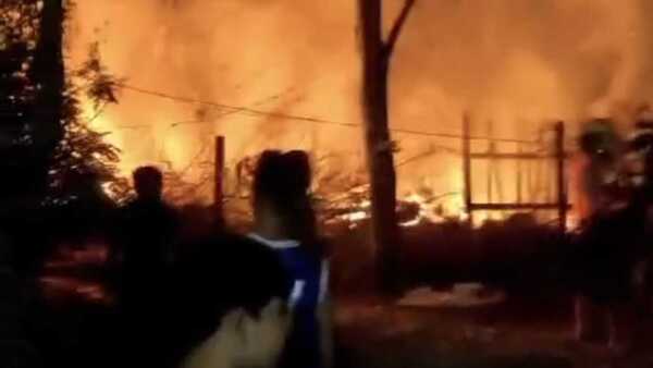 Fuego puso en peligro a barrios de Concepción