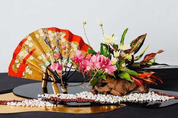 Ikebana, el arte japonés del arreglo floral protagoniza nueva exposición en el CPJ - Cultura - ABC Color