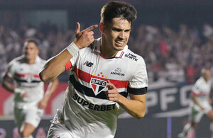 Versus / São Paulo derrota a Nacional con el gol de un azulgrana y Olimpia festeja