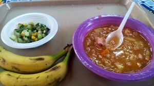 Secundarios exigen mejorar la calidad de alimentos o harán toma de colegios