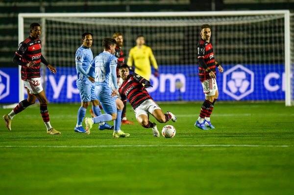 Versus / Flamengo aguanta al Bolívar en la altura y avanza a cuartos de la Libertadores