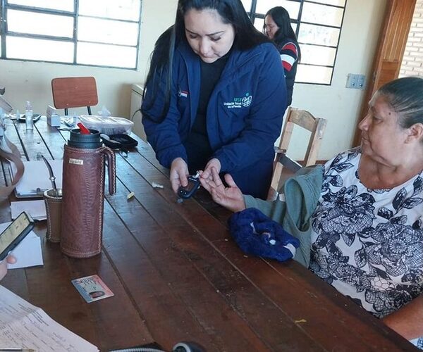 Jornada de atención integral en la escuela San Miguel de Minga Porã