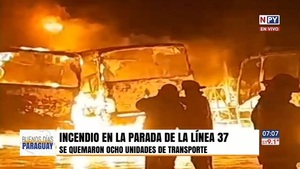 Ocho buses de la línea 37-B se incendiaron - Noticias Paraguay