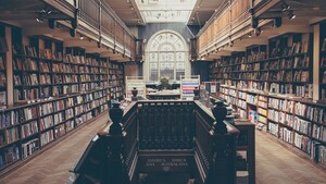 Las bibliotecas físicas sobrevivirán a Internet y a los algoritmos, según historiadores