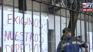 Estudiantes toman colegio Stella Maris y denuncian a director por amenazas