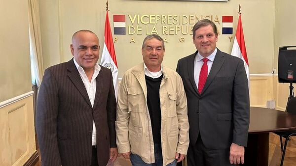 Fiscalía aún no tiene resultados de la prueba de nitrito realizada al diputado Lalo Gomes