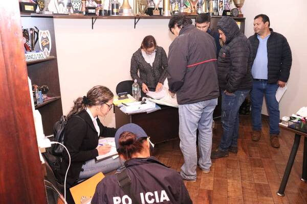 Esclavas sexuales: Detienen a camioneros sospechosos de transportar mujeres para ser explotadas