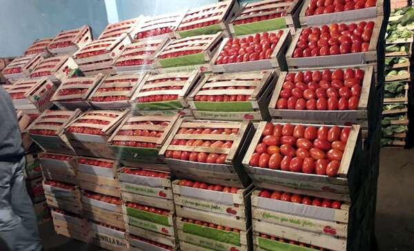 ¡Buenas noticias! El tomate por fin bajó de precio - Nacionales - ABC Color