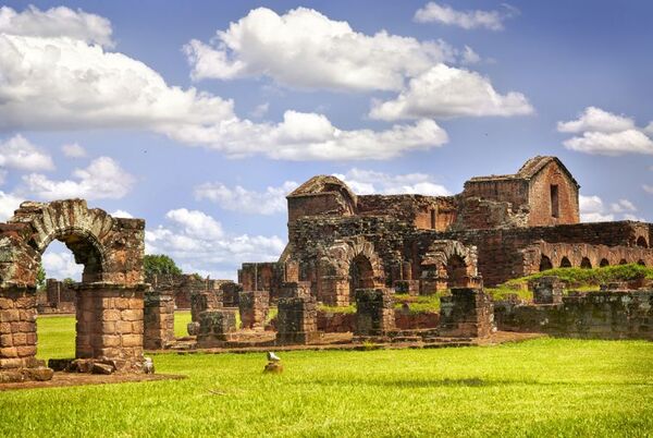 Paraguay afianza estrategias para impulsar el turismo y atraer inversiones internacionales - MarketData