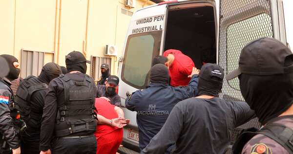 La Nación / Chopalé y su banda son algunos de los remitidos al penal de Minga Guazú, según director de Policía