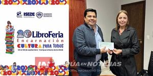 EBY ENTREGÓ IMPORTANTE APORTE PARA LA “LIBROFERIA” DE ENCARNACIÓN  - Itapúa Noticias