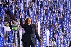 Elecciones en Estados Unidos: Kamala Harris se sumerge en una campaña histórica contra Trump - Mundo - ABC Color