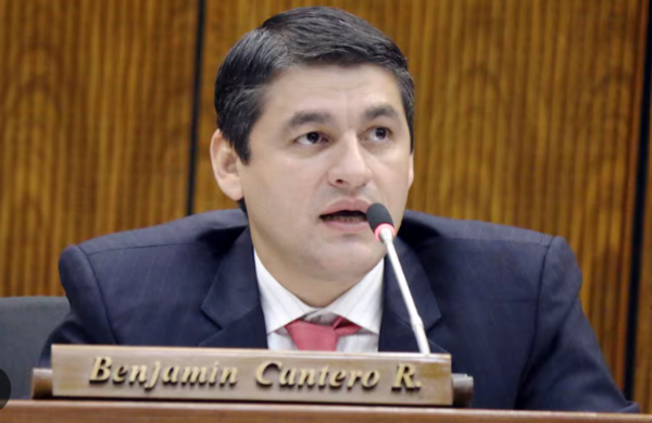 Diputado afirma que perdió contacto con su hermano y se deslinda de responsabilidades