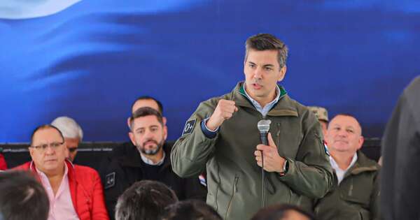 La Nación / Peña agradece respaldo de la ANR en reunión dirigencial