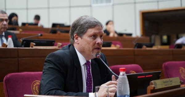 Piden que la Junta de Amambay declare a Chase persona no grata por despegarse de Lalo Gomes