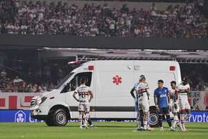 Futbolista uruguayo Izquierdo “estable” en cuidados intensivos en Brasil tras arritmia - Fútbol - ABC Color