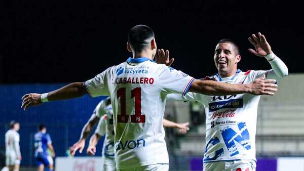 Nacional propina duro golpe a Sol