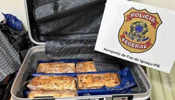 Detienen a paraguayo con cocaína en aeropuerto de Foz de Iguazú - ABC en el Este - ABC Color
