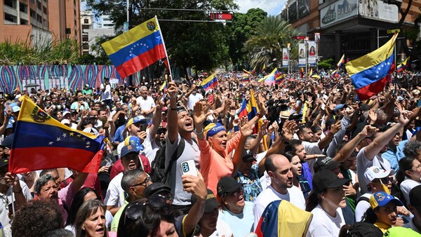 Chavismo rechaza declaración de Paraguay y otros 10 países que cuestionan la reelección de Maduro