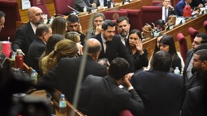 Diputados podrían reunirse con Alliana para zanjar tensión interna