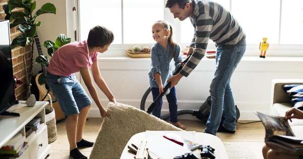 Diario HOY | Niños felices y preparados: el consejo de un pediatra sobre las tareas del hogar
